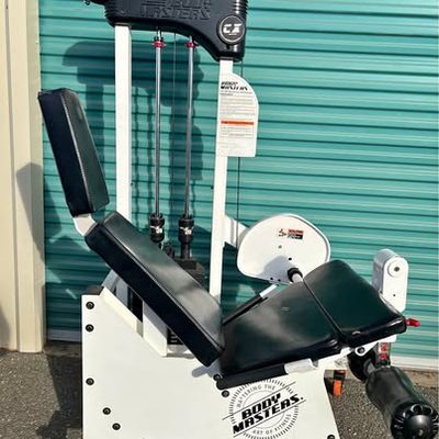 Selling *rare* body masters cx109 leg extension
