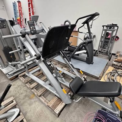 Precor angled leg press