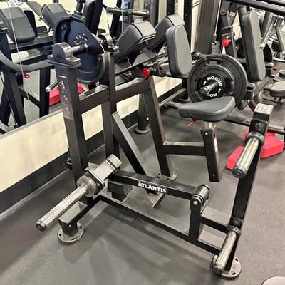 Atlantis Plate-Loaded Preacher Curl Bicep Curl PW357