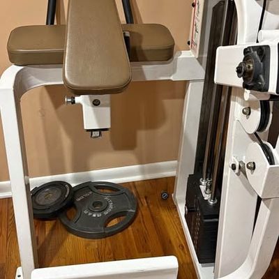 ICARIAN GLUTE ISOLATOR
