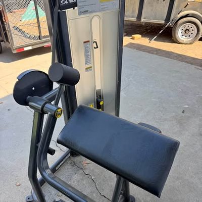 Cybex Arm Curl Machine
