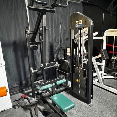 STRIVE gen 1 Lat Pulldown